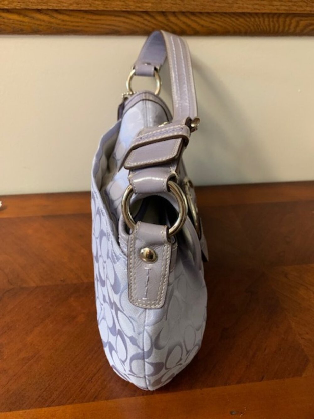 Like New Coach Bag - Picture 5 of 8